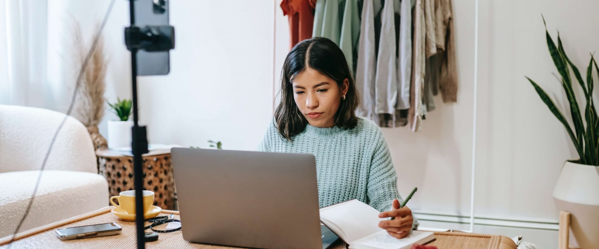 Identify & Build Relationships with Influencers for UK School SEO: Parents, Community & Education Voices | SEO for Schools