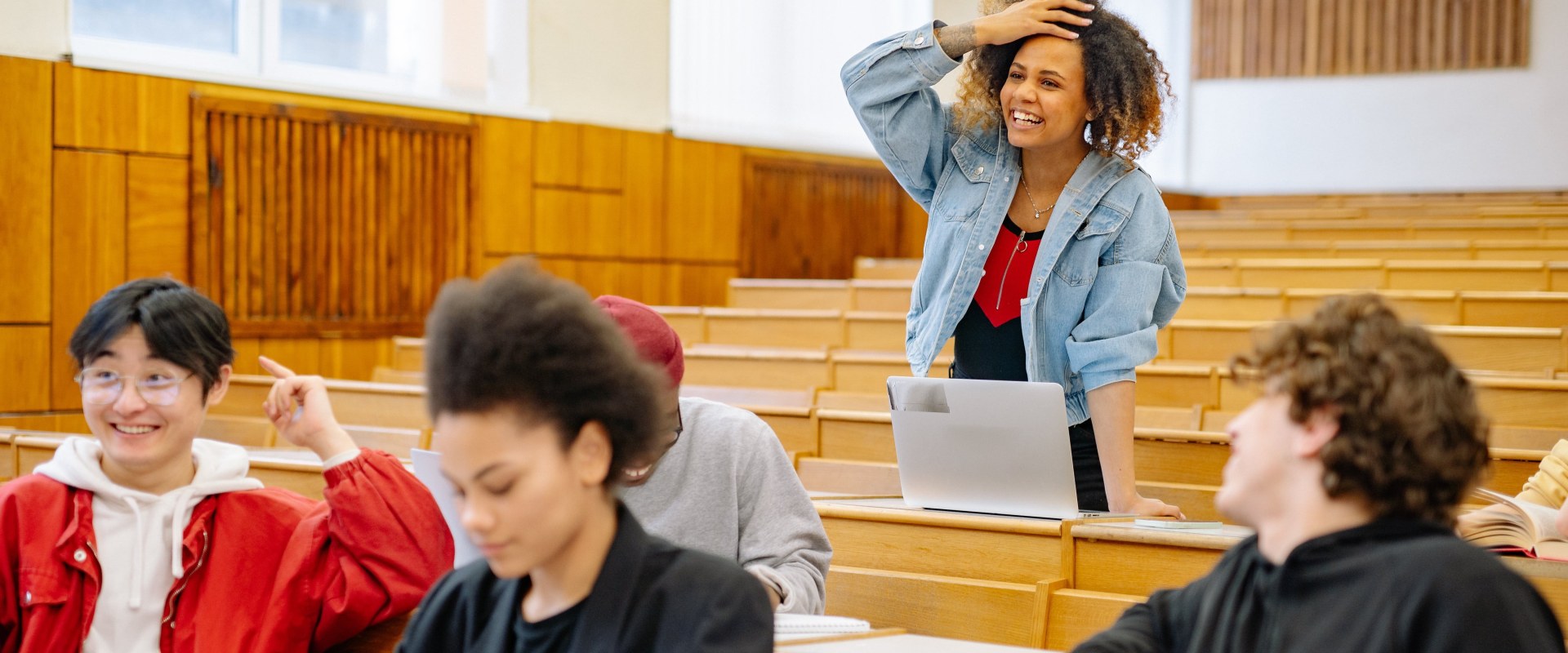 Leveraging Influencer Networks for Backlinks | SEO for Schools